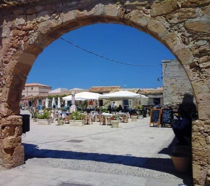 Ferienwohnung Casa Vacanze Il Glicine 1 Pachino Exterior foto